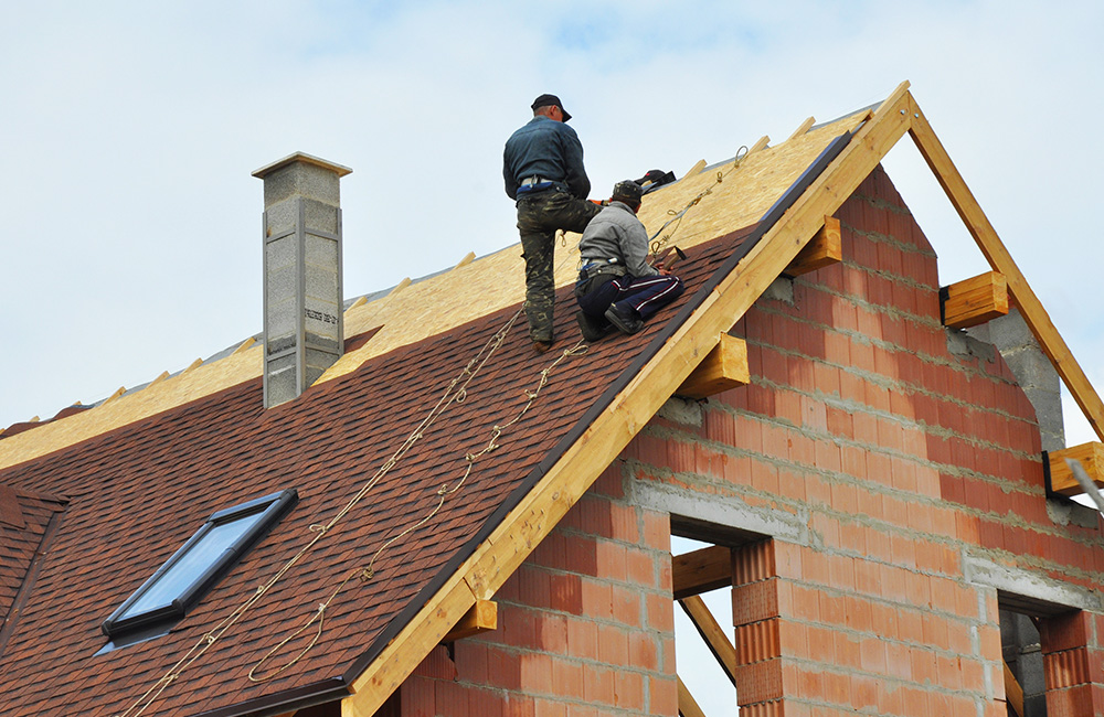 Roof repair and maintenance service